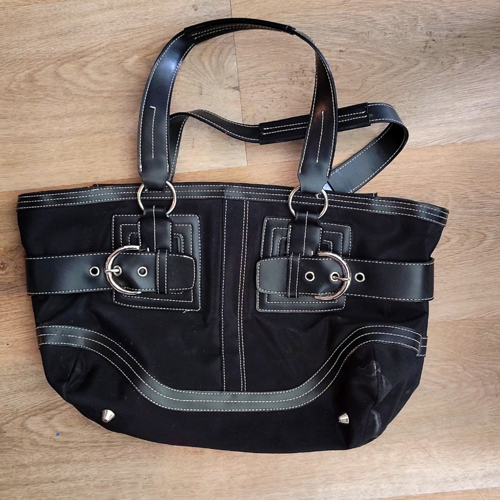 Women's black leather/polyester purse !!  👜 👛